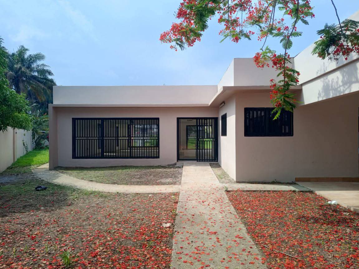 Domaine sur 5000m² en vente à Vridi - vue 3
