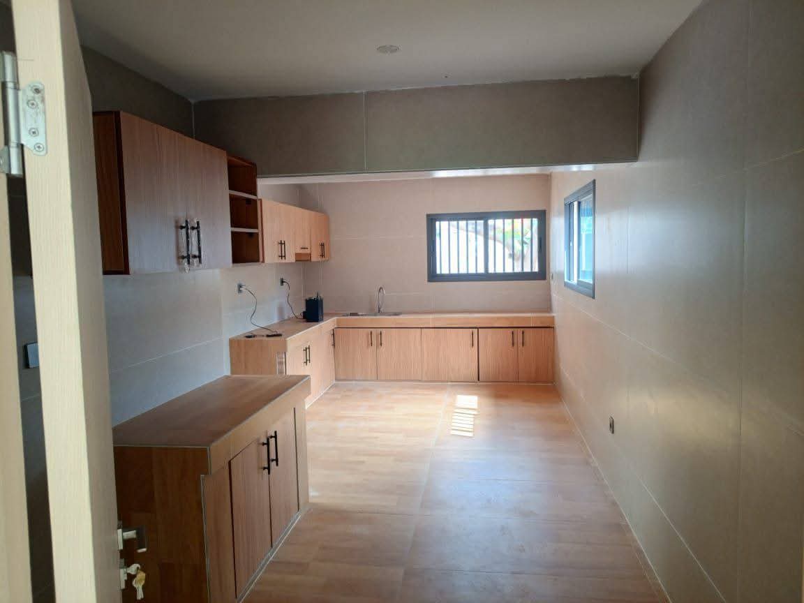 Domaine sur 5000m² en vente à Vridi - vue 7